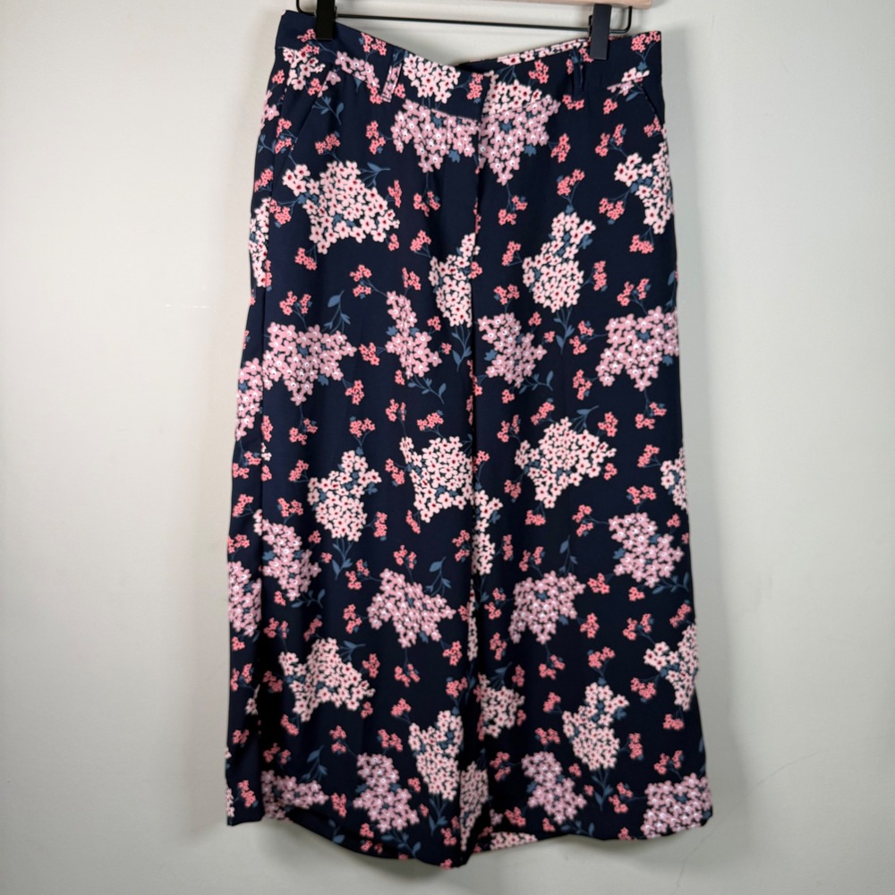 Loft NWT Floral Wide Leg Capri Pants Culottes Size 6P Office Career
